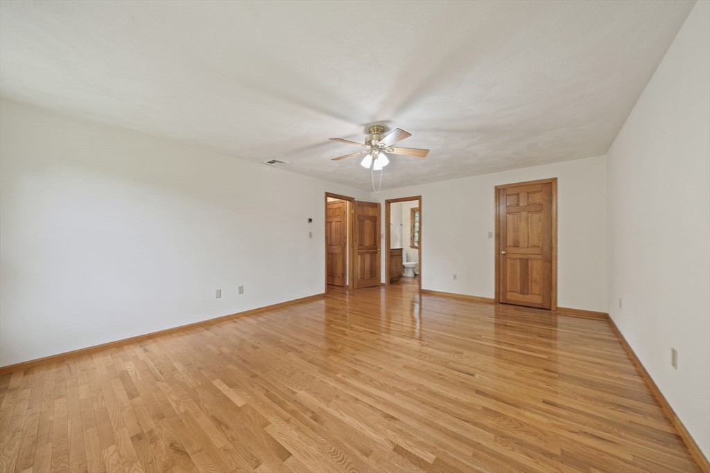 5 Windemere Dr