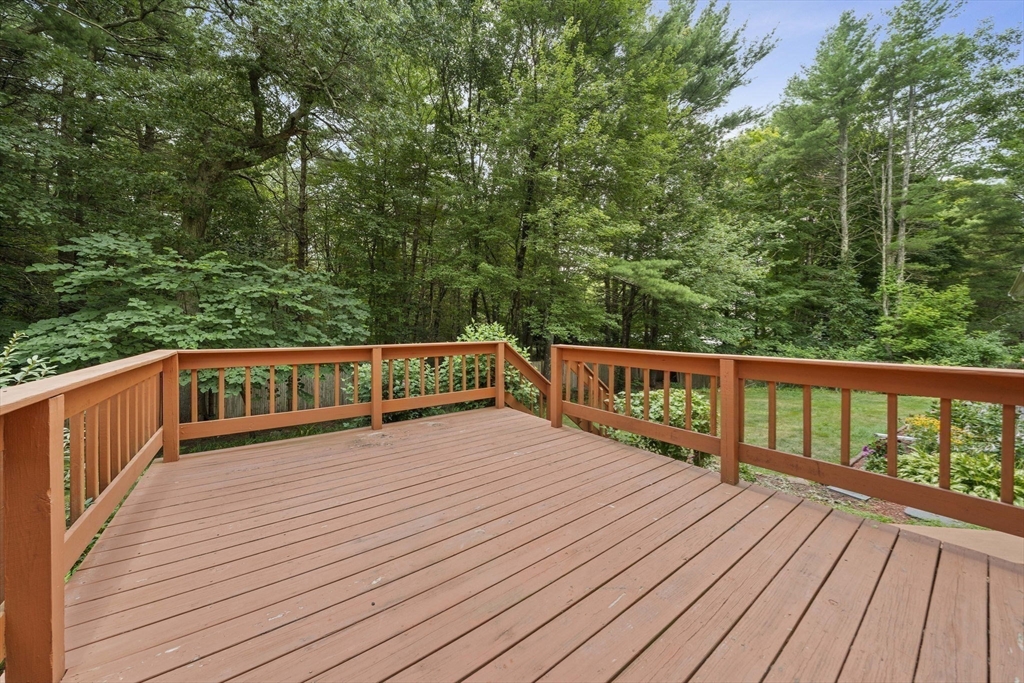 5 Windemere Dr