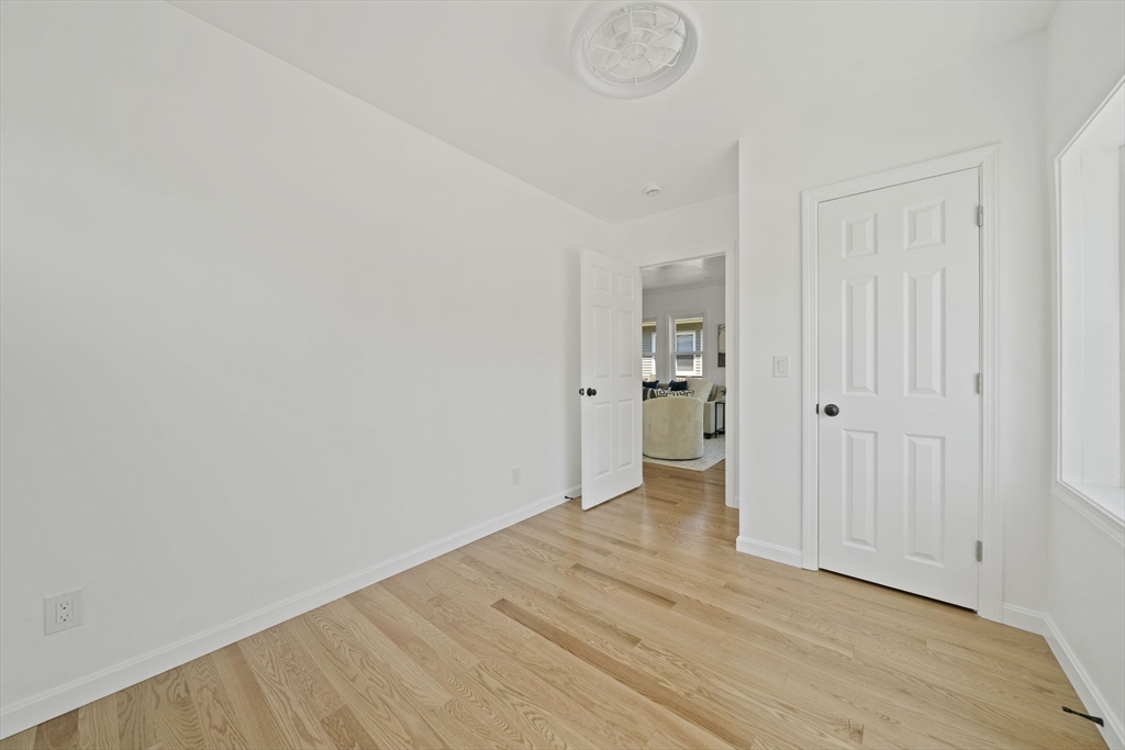 100 Keith St