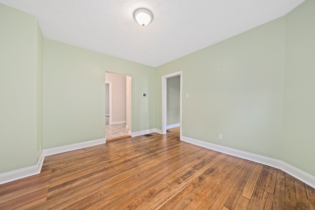 3 Revere Ct