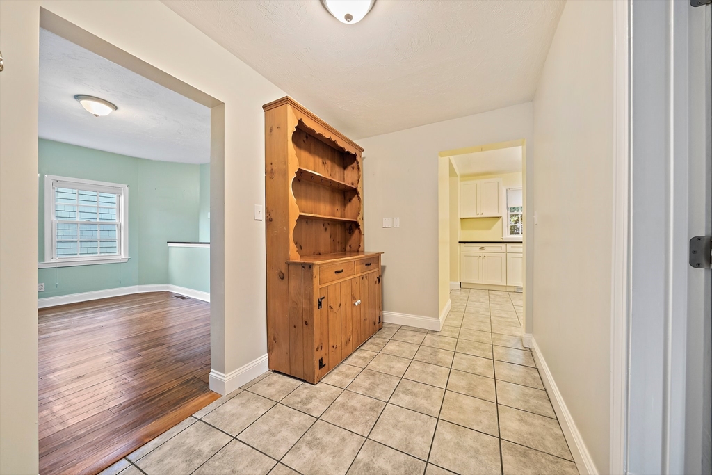 3 Revere Ct