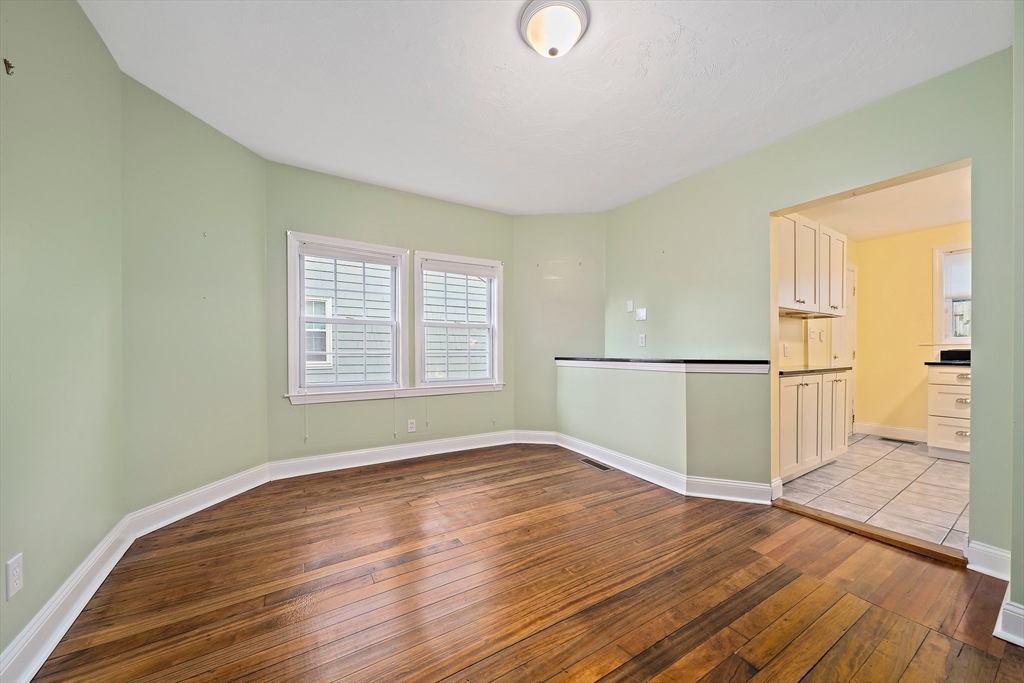 3 Revere Ct