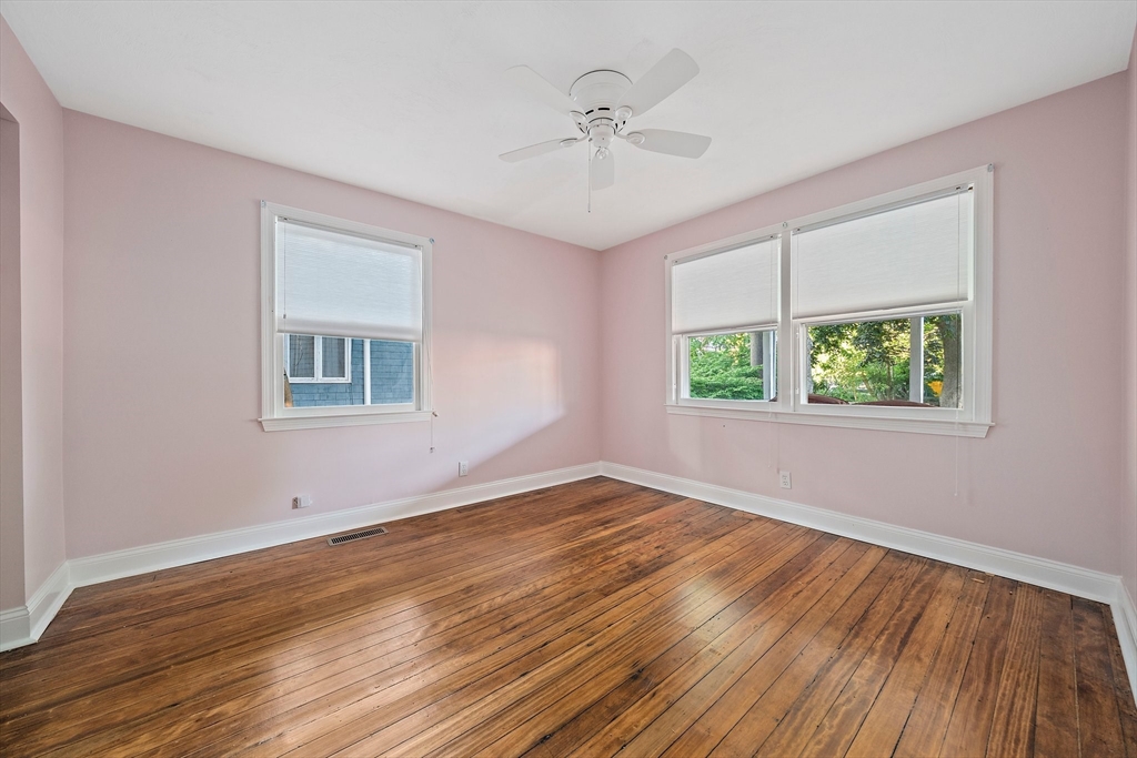 3 Revere Ct