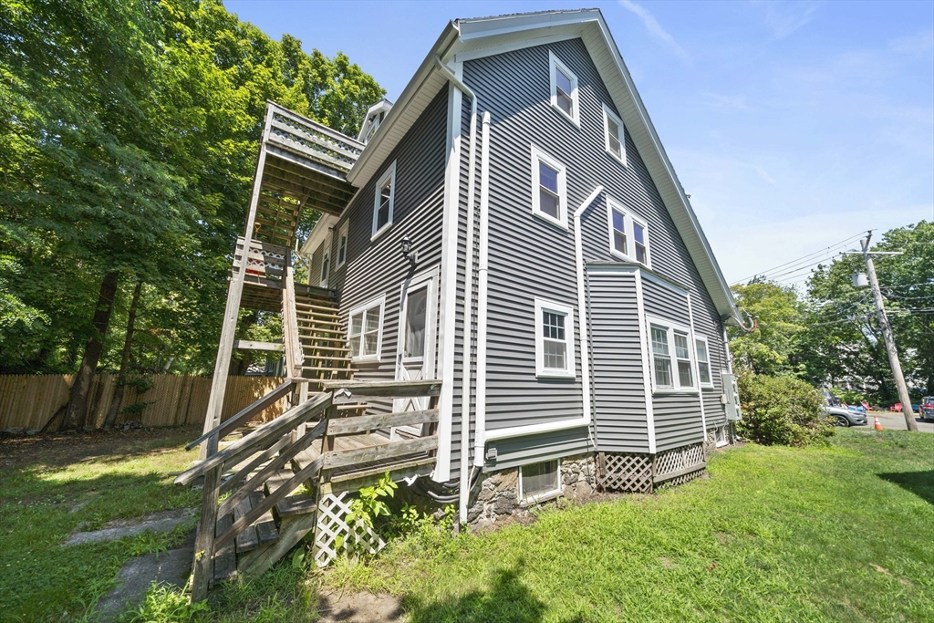 3 Revere Ct