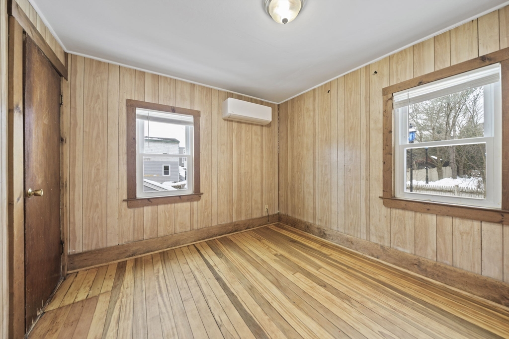 3 Revere Ct