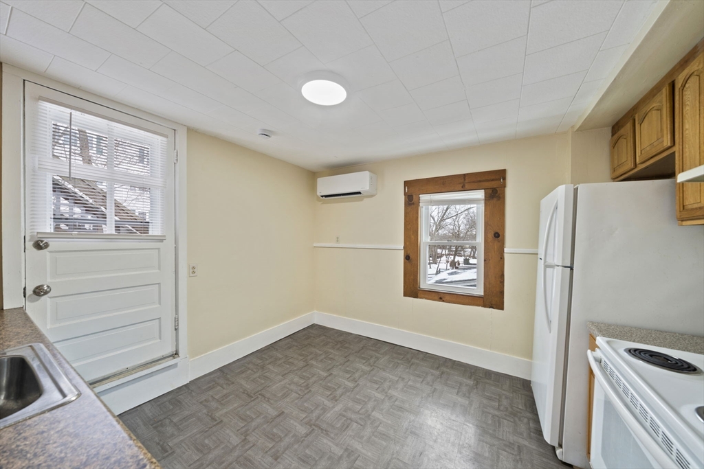 3 Revere Ct