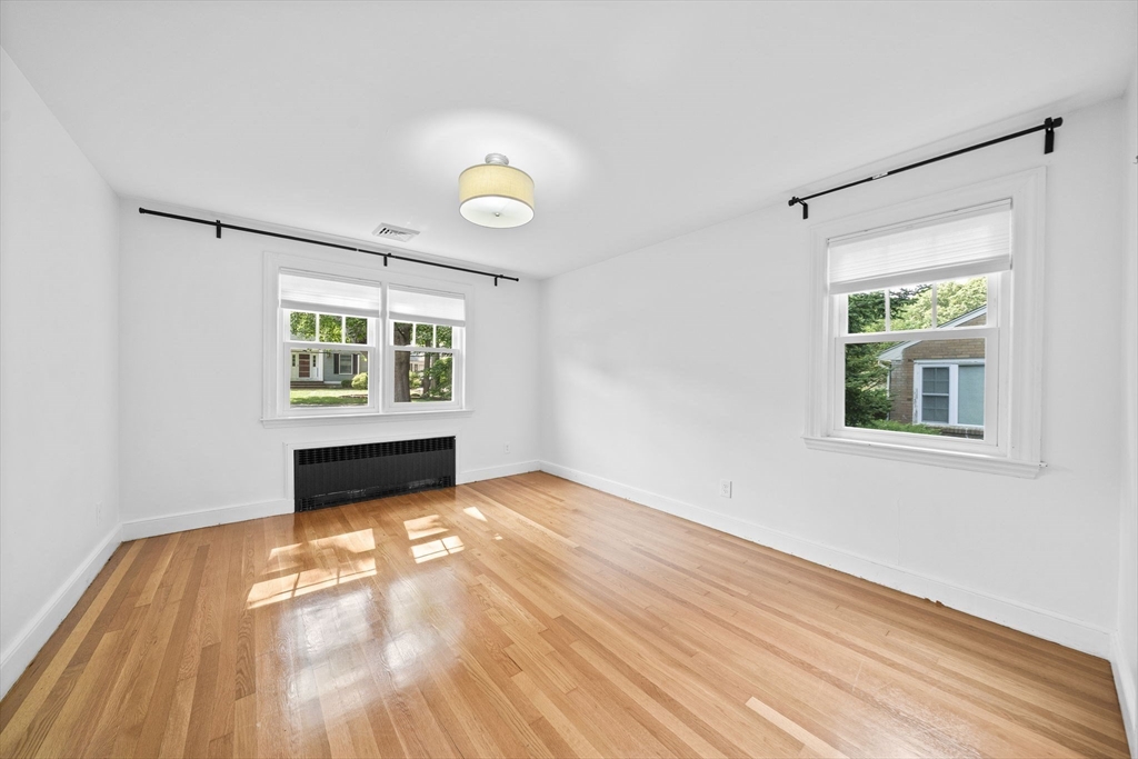 35 Malden St