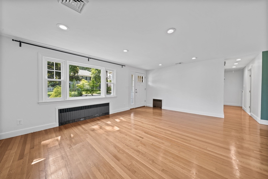 35 Malden St
