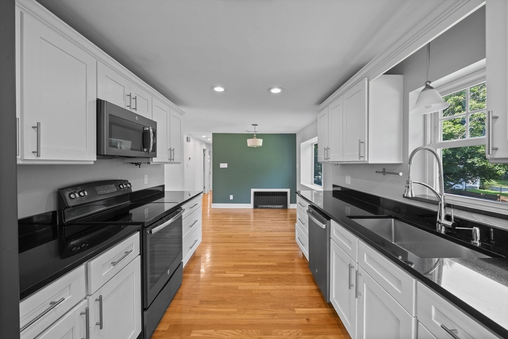 35 Malden St