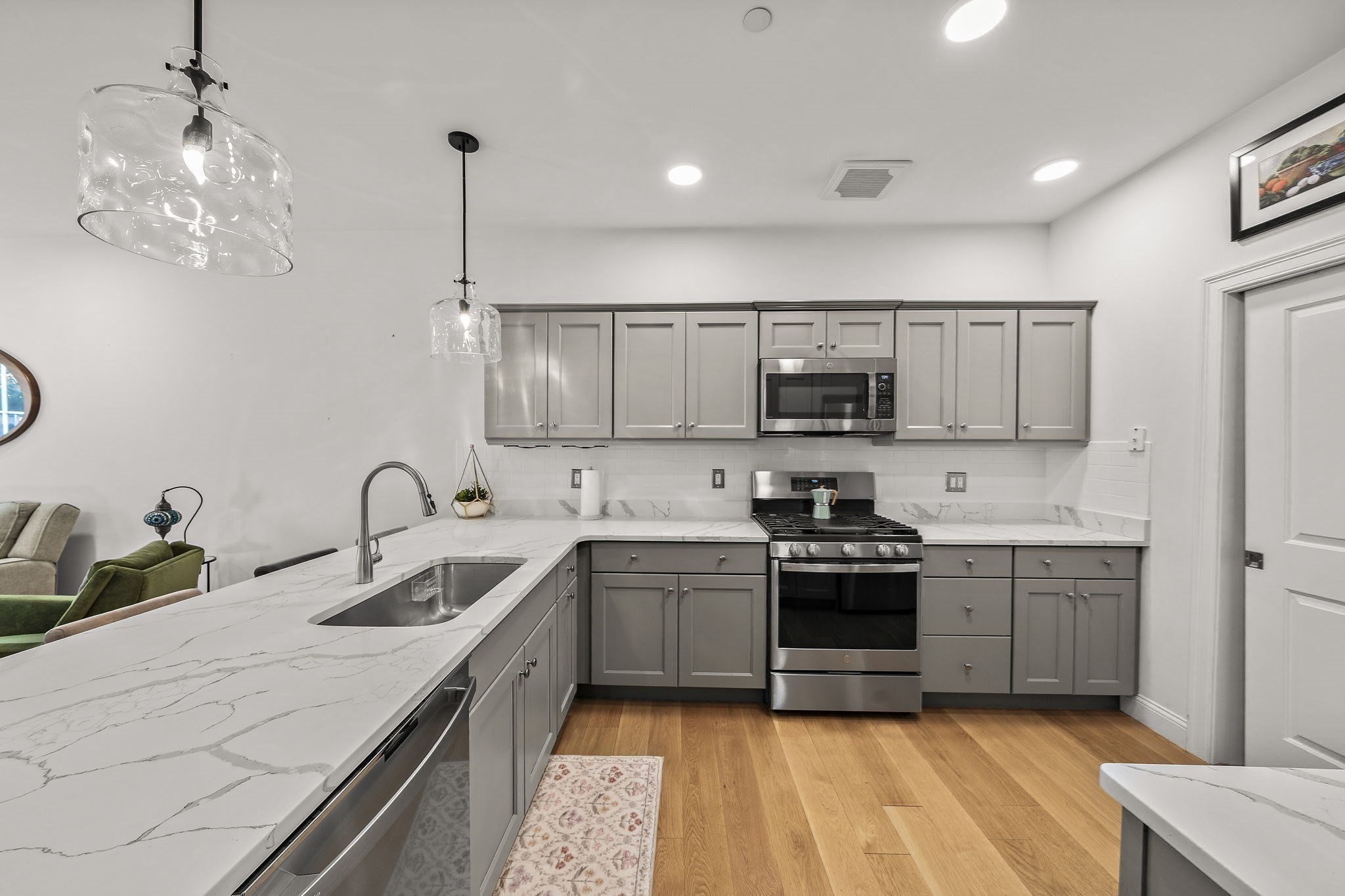 200 Revere St # 4105