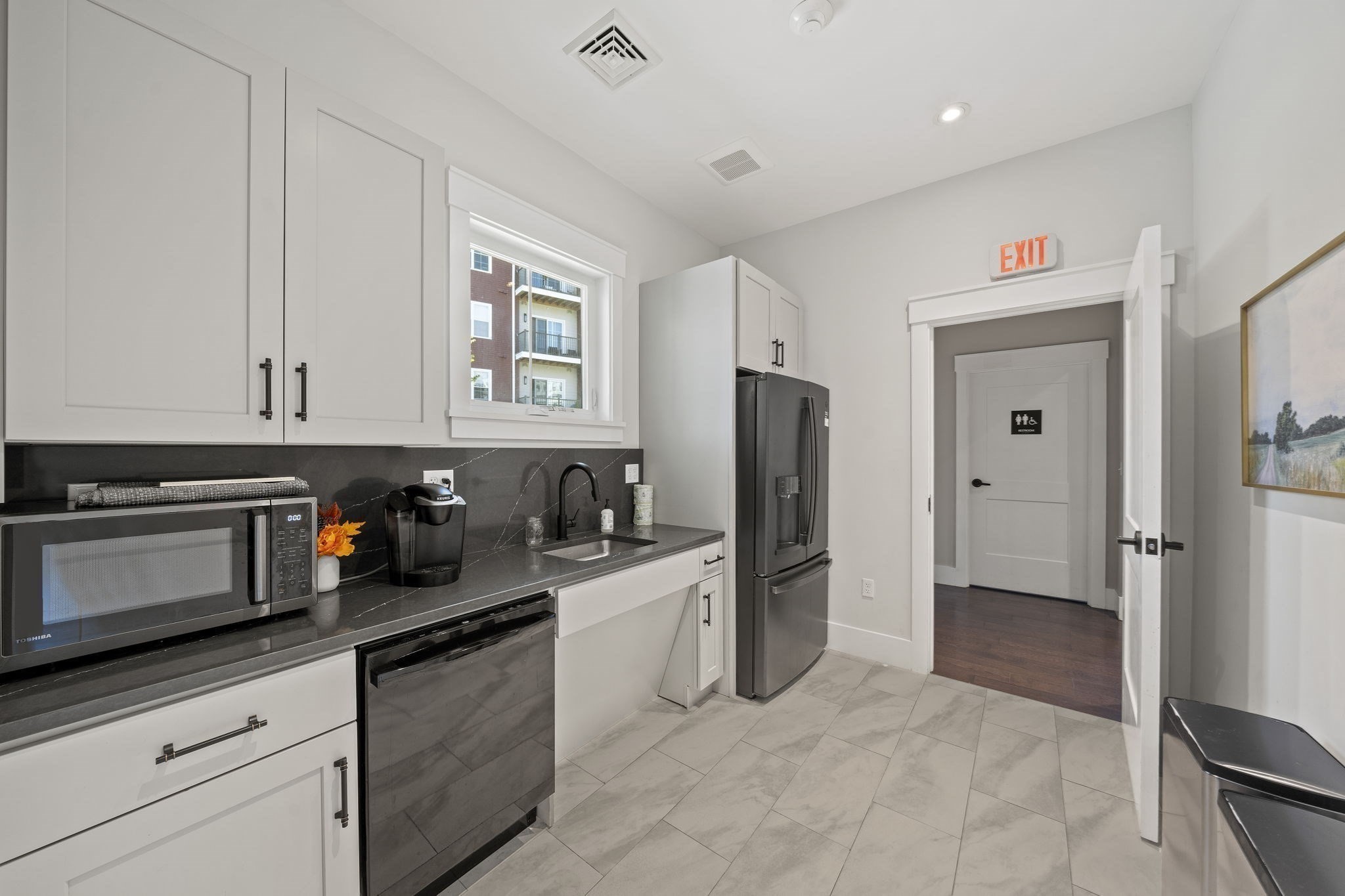 200 Revere St # 4105