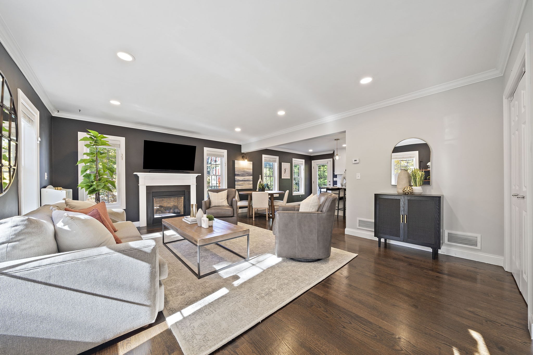 93 Sherman St