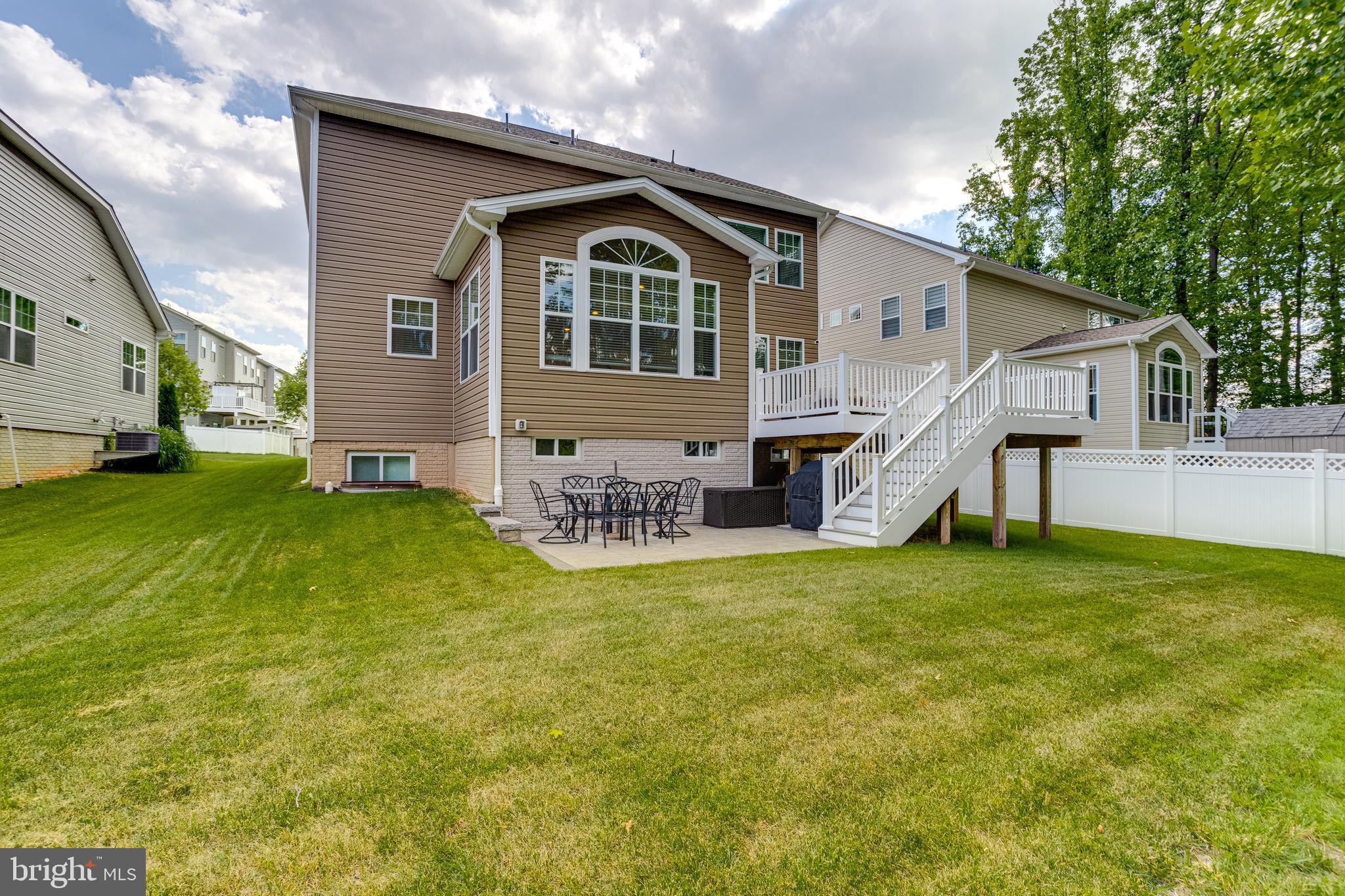 1138 FITZHUGH DRIVE