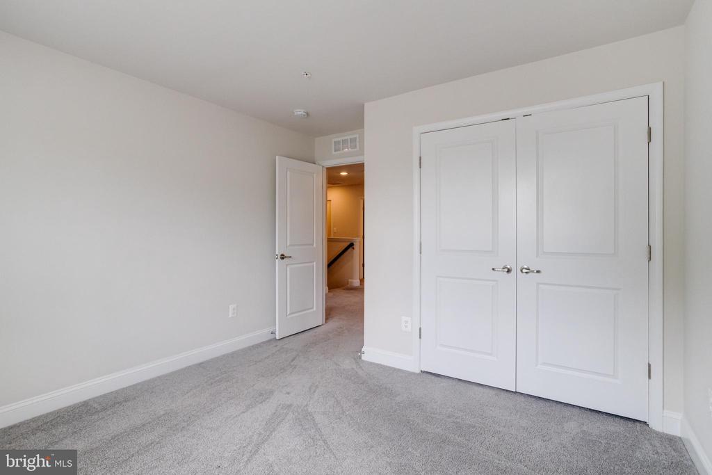 1138 FITZHUGH DRIVE