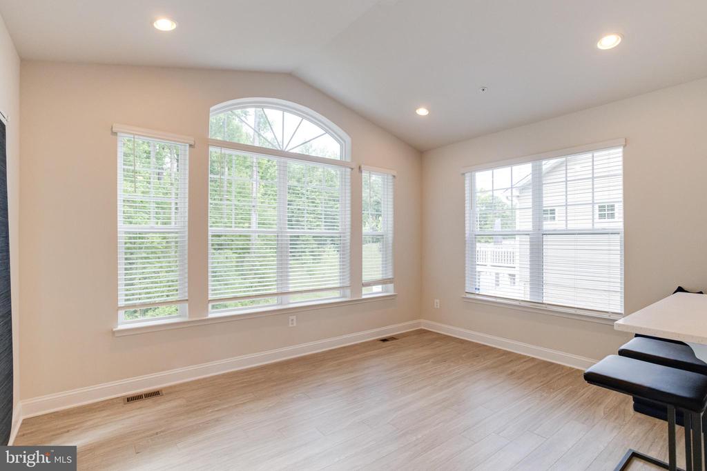 1138 FITZHUGH DRIVE