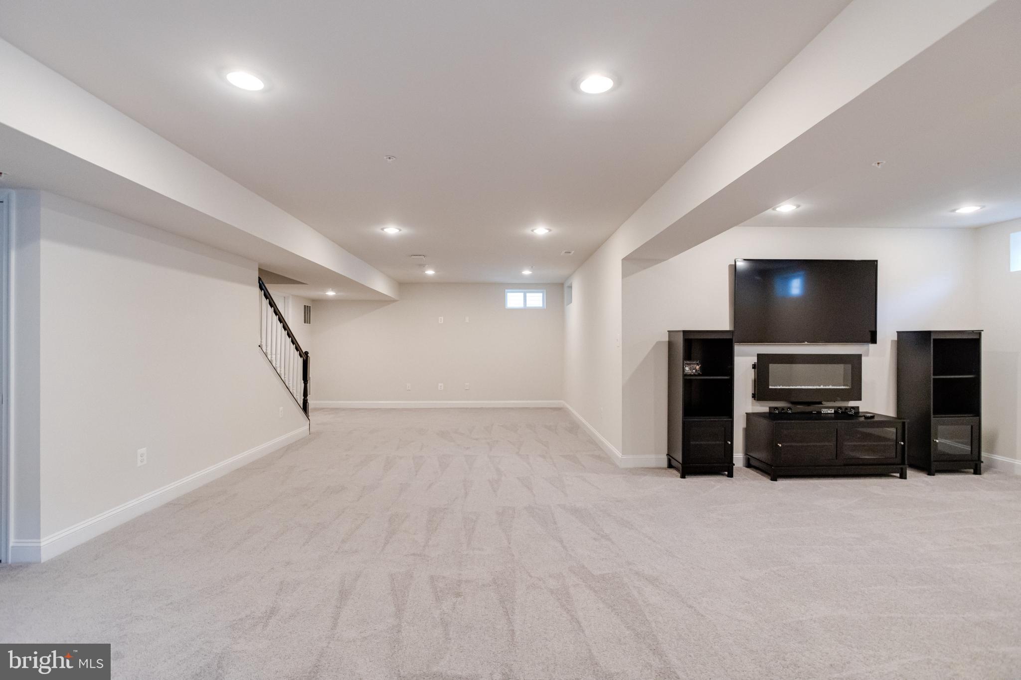1138 FITZHUGH DRIVE
