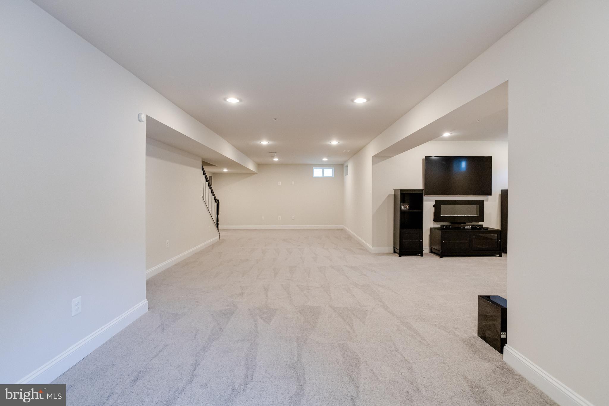 1138 FITZHUGH DRIVE
