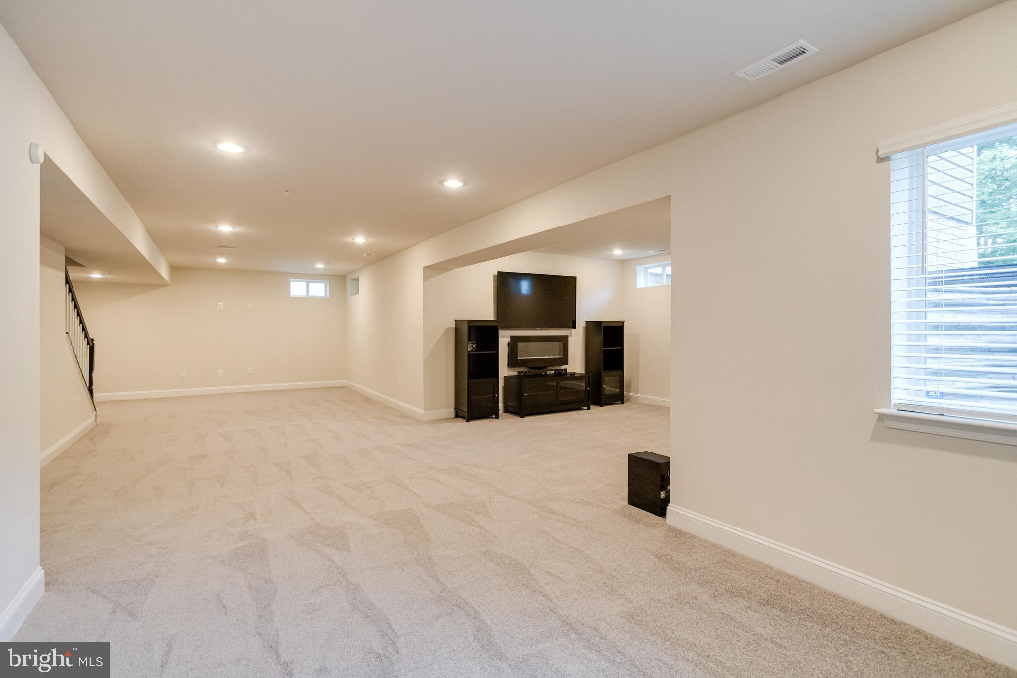 1138 FITZHUGH DRIVE