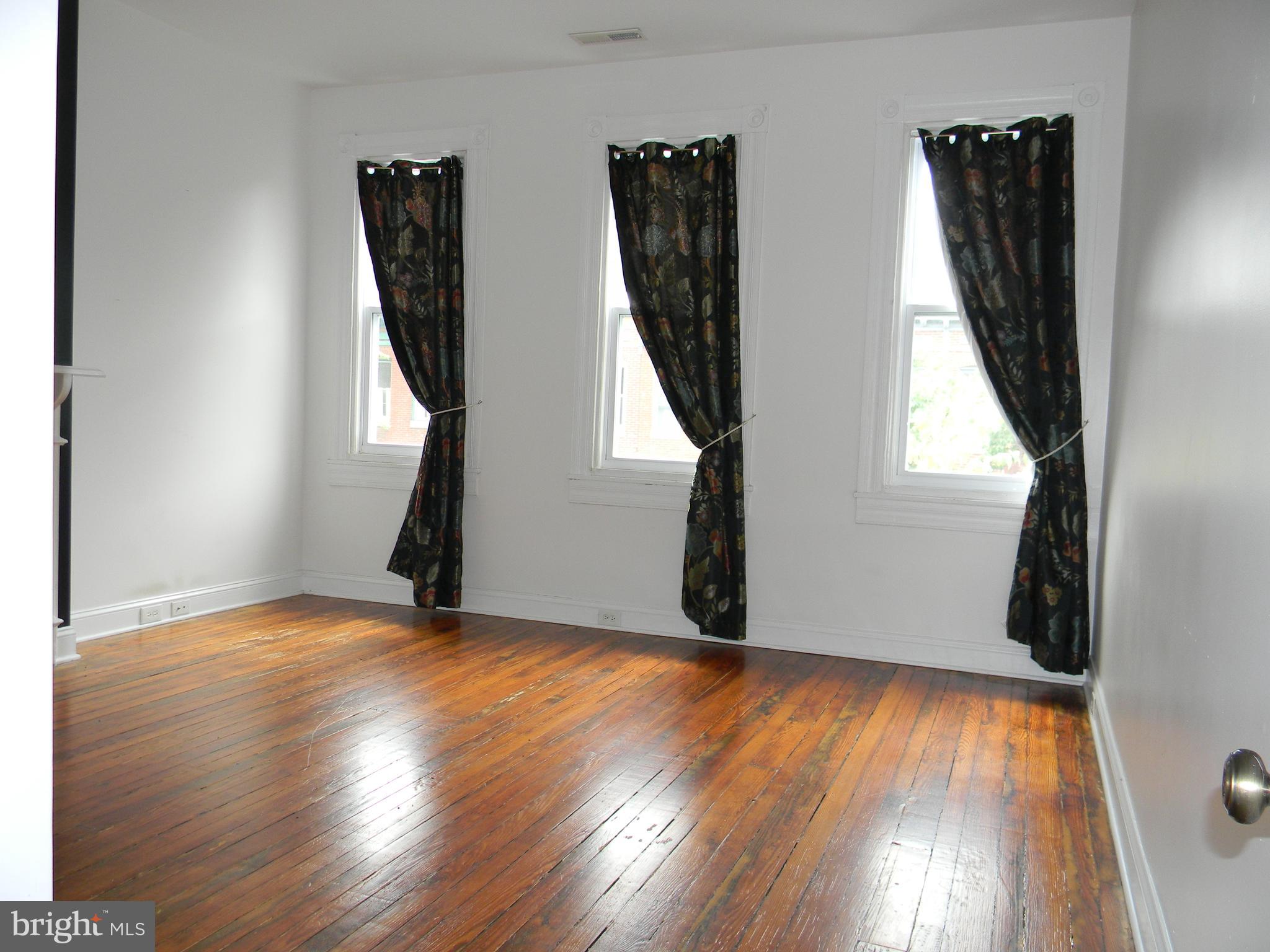 9 N COLLINGTON AVENUE