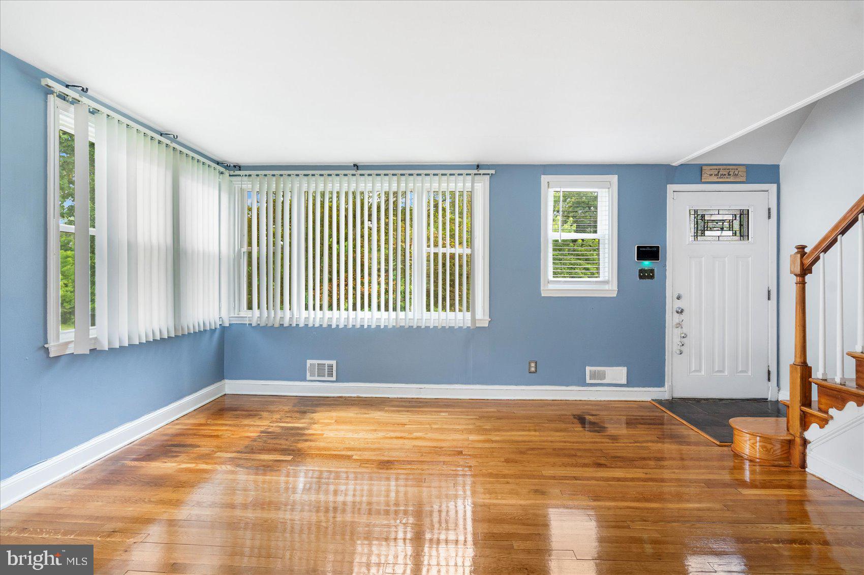 6225 CHINQUAPIN PARKWAY