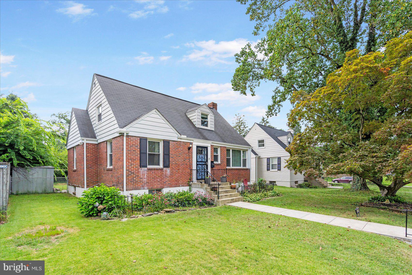 6225 CHINQUAPIN PARKWAY