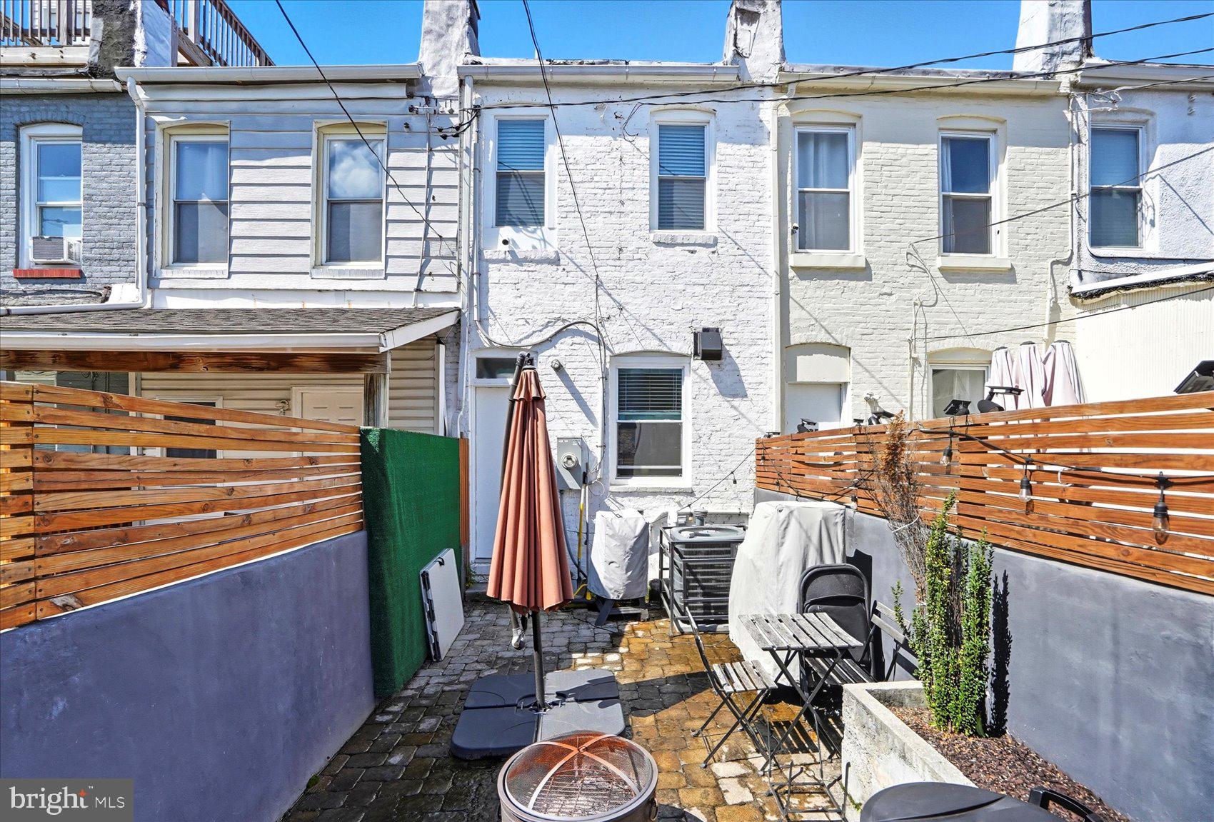 133 CURLEY STREET N