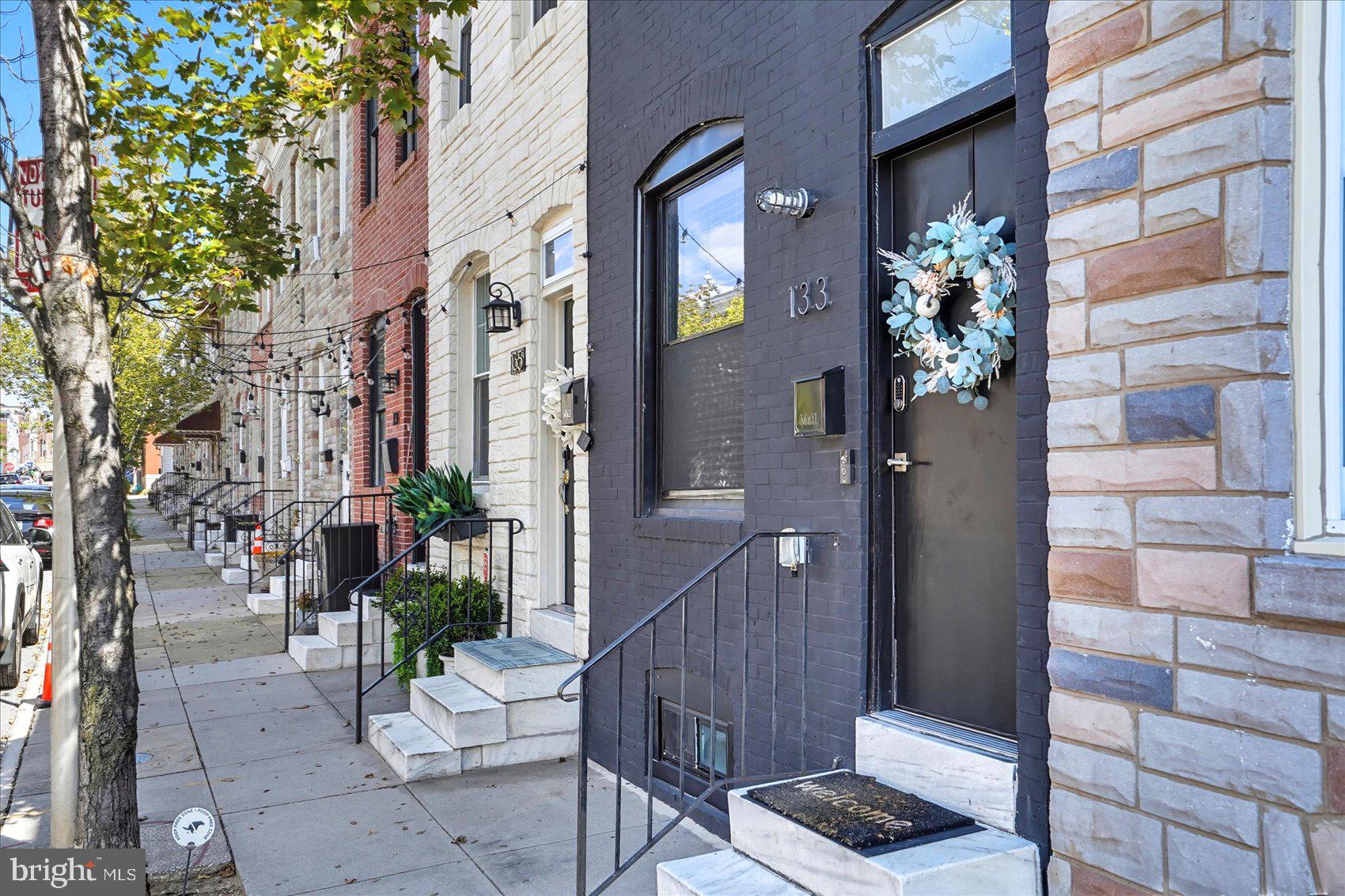 133 CURLEY STREET N