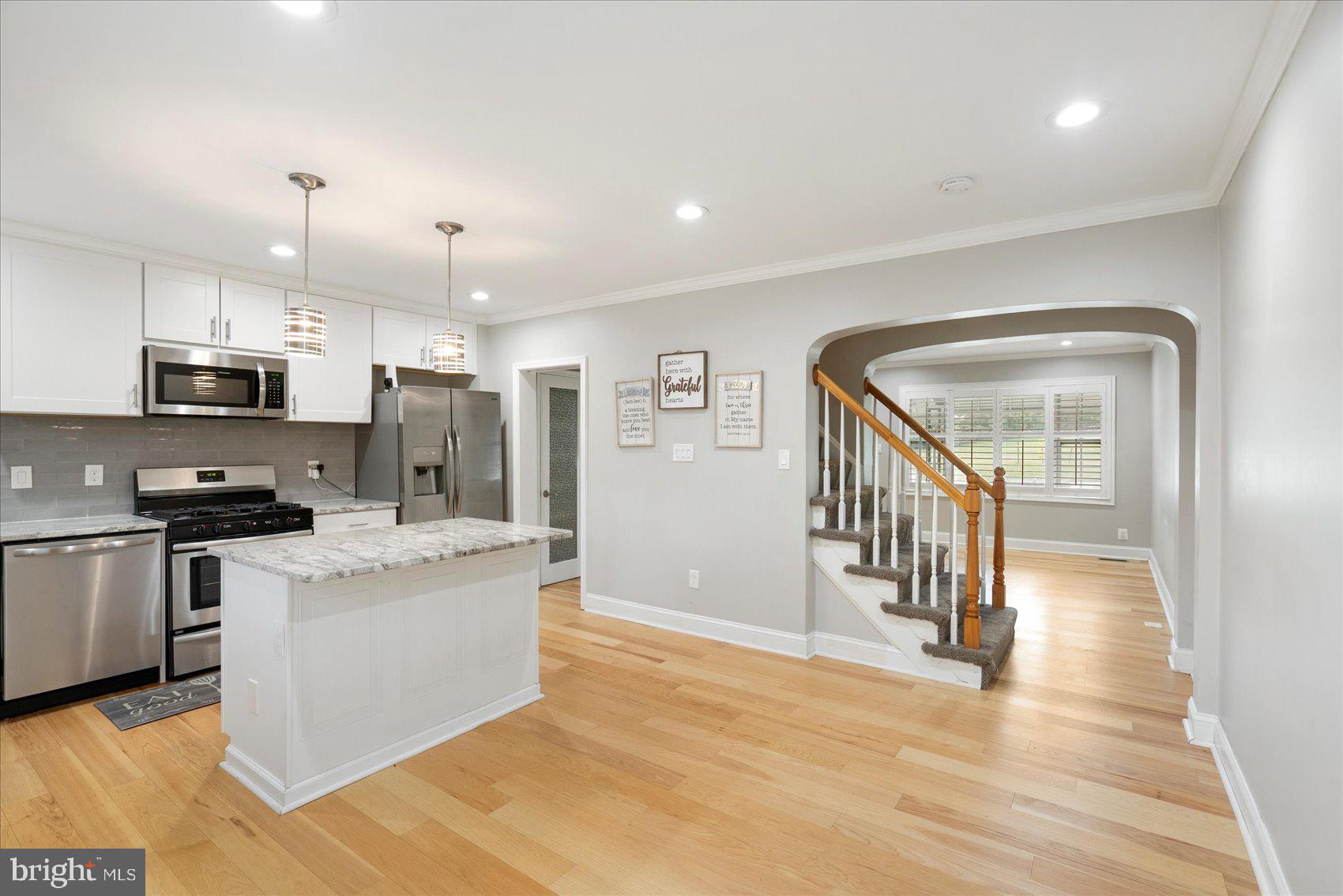 1103 E NORTHERN PARKWAY
