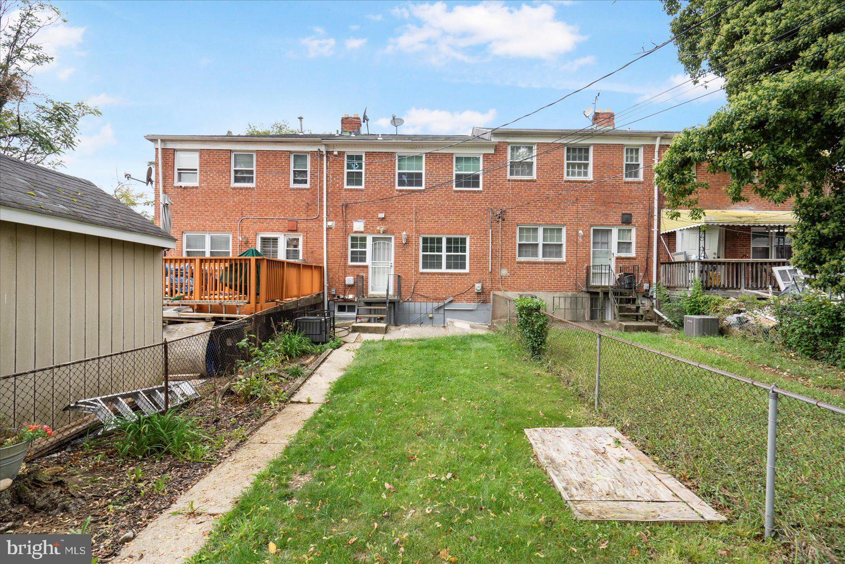 1103 E NORTHERN PARKWAY