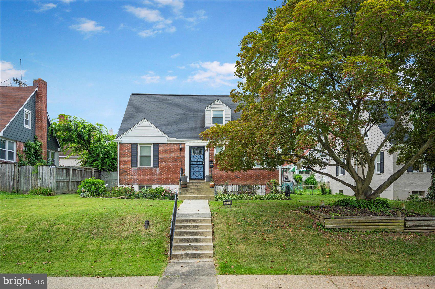 6225 CHINQUAPIN PARKWAY