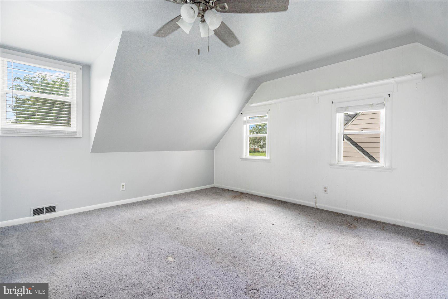 6225 CHINQUAPIN PARKWAY