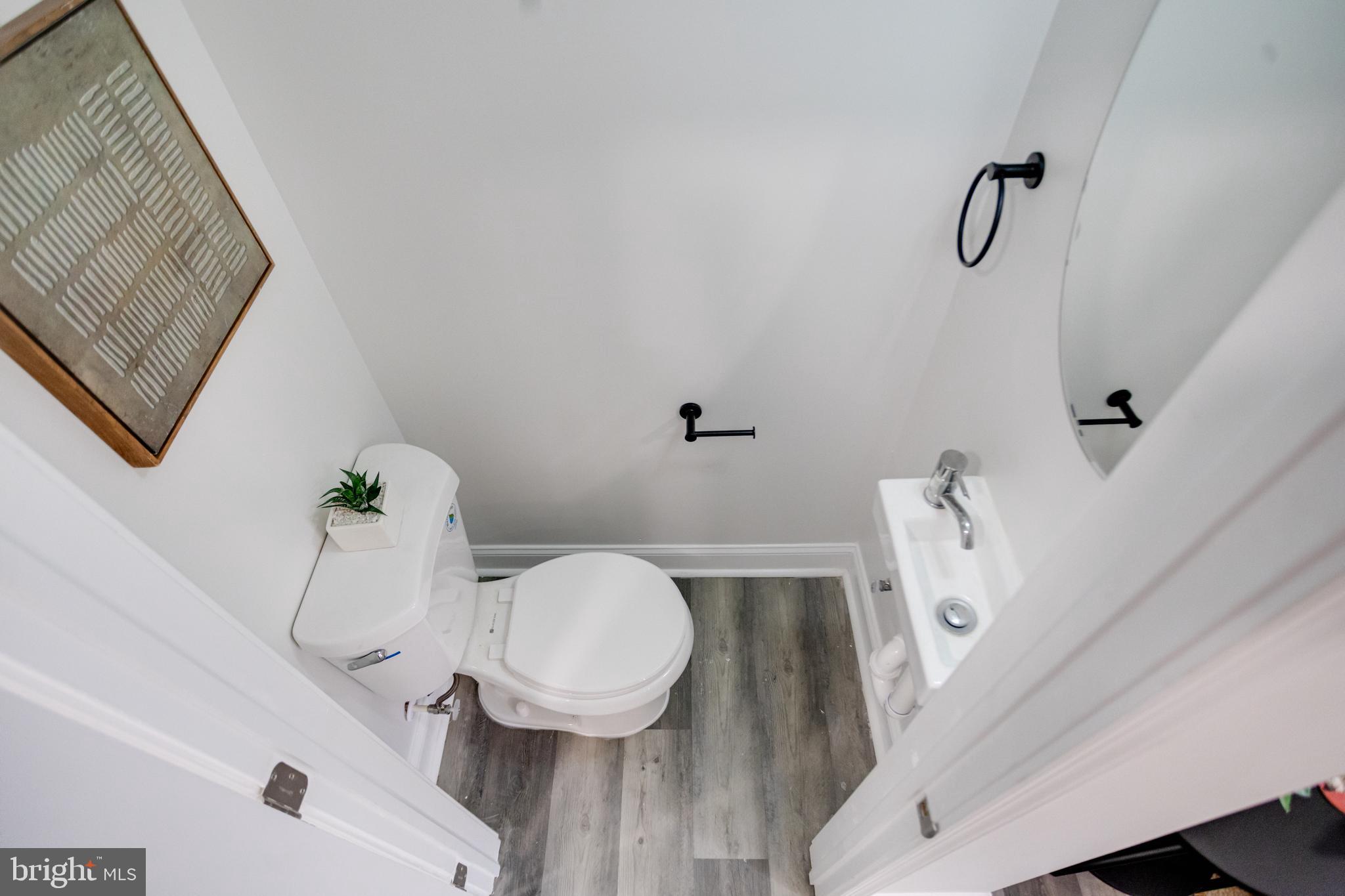 315 N ROBINSON STREET