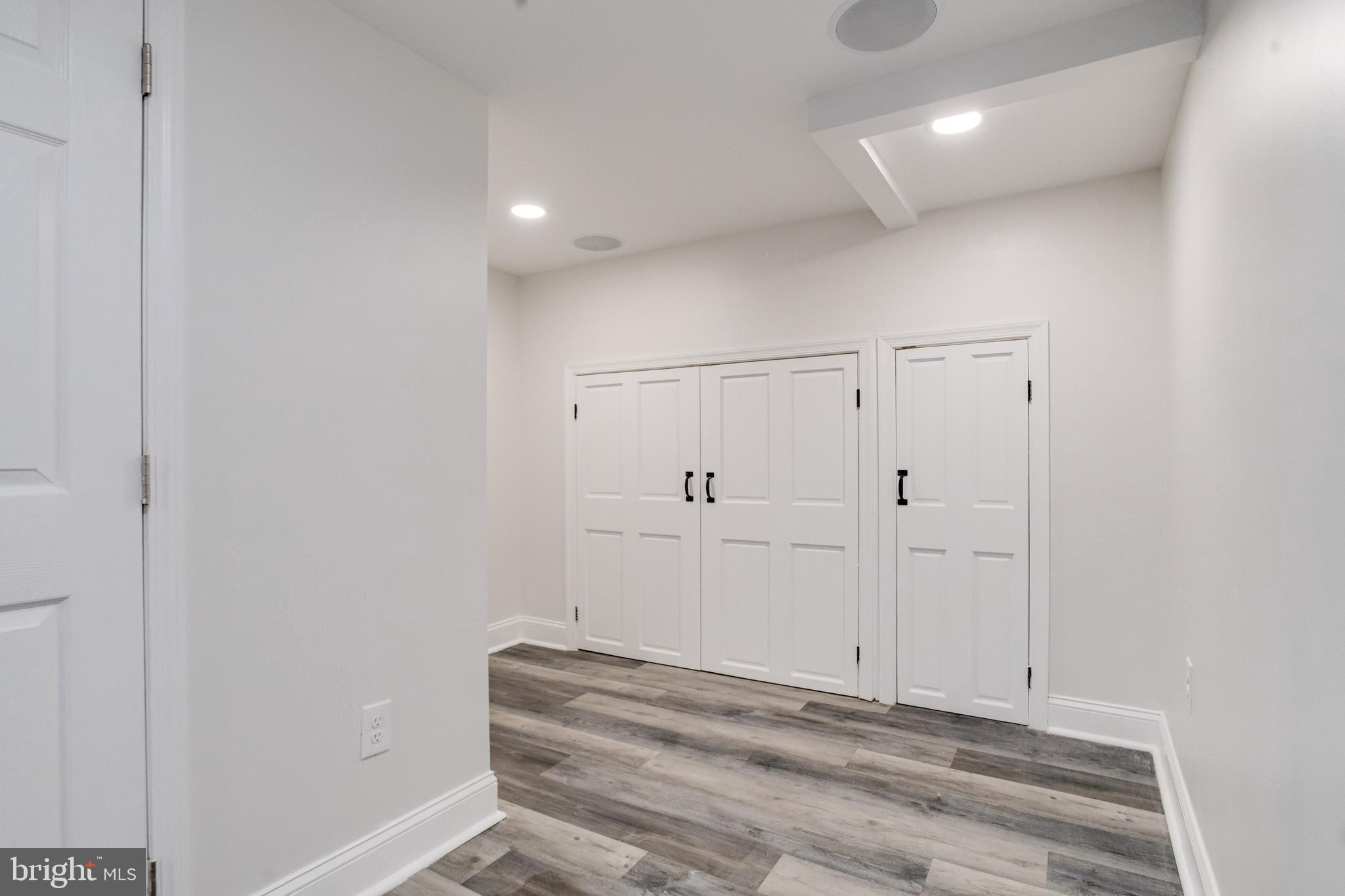 315 N ROBINSON STREET