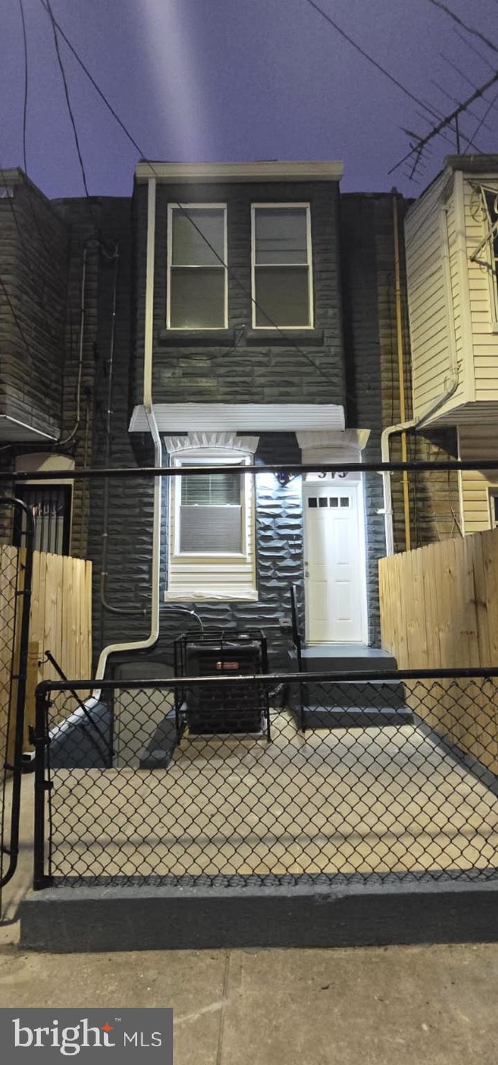 315 N ROBINSON STREET