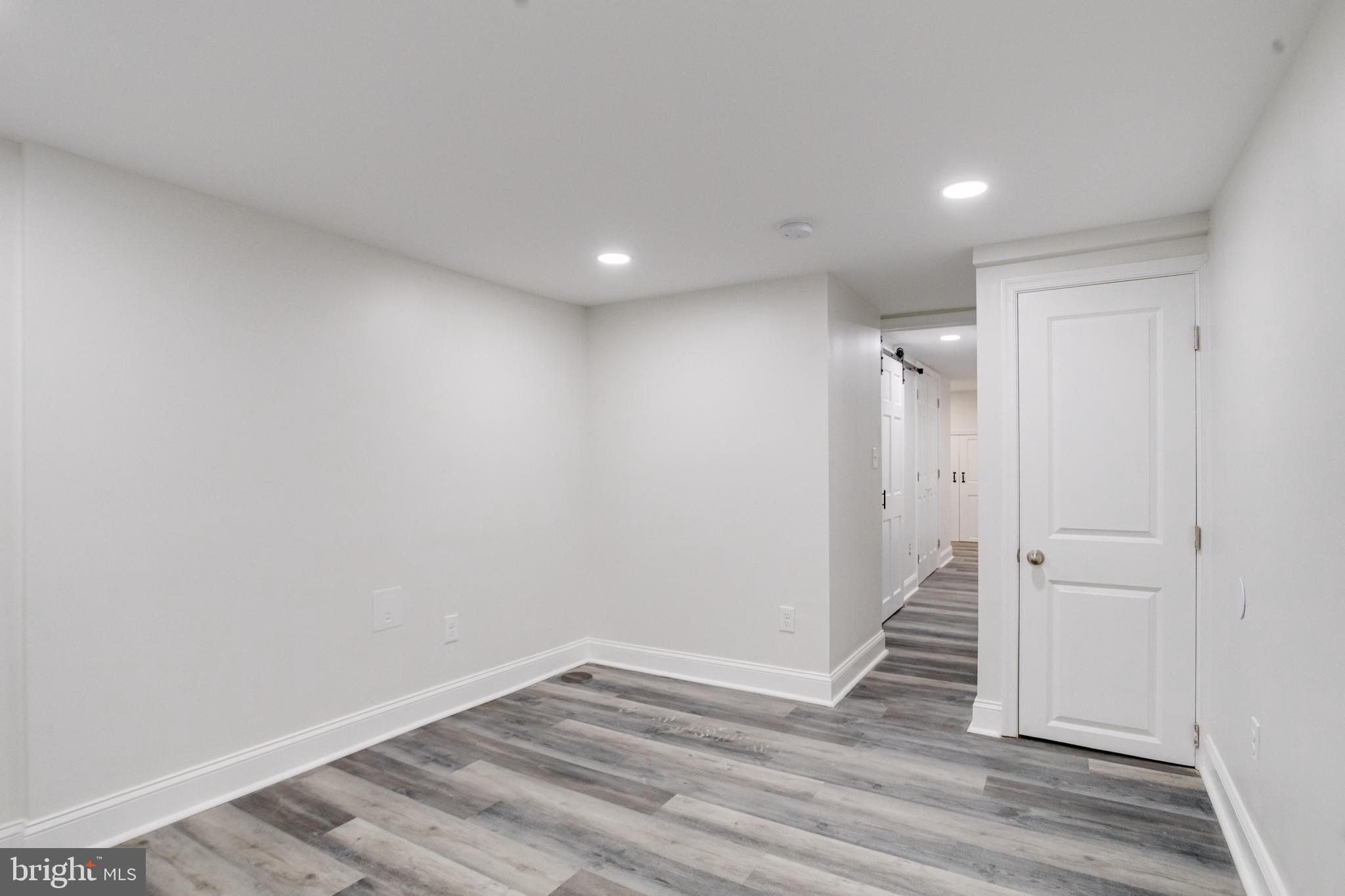 315 N ROBINSON STREET