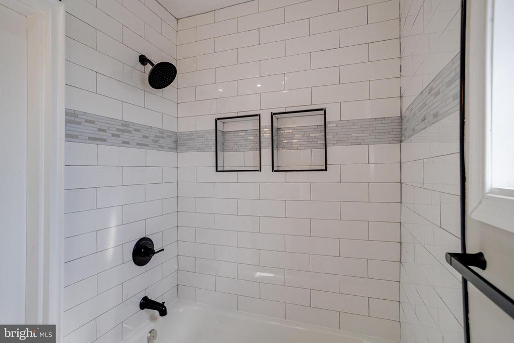 4100 COLBORNE ROAD