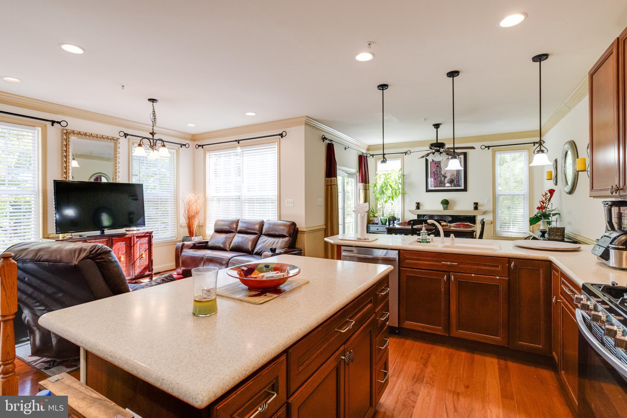 9101 MARLOVE OAKS LANE