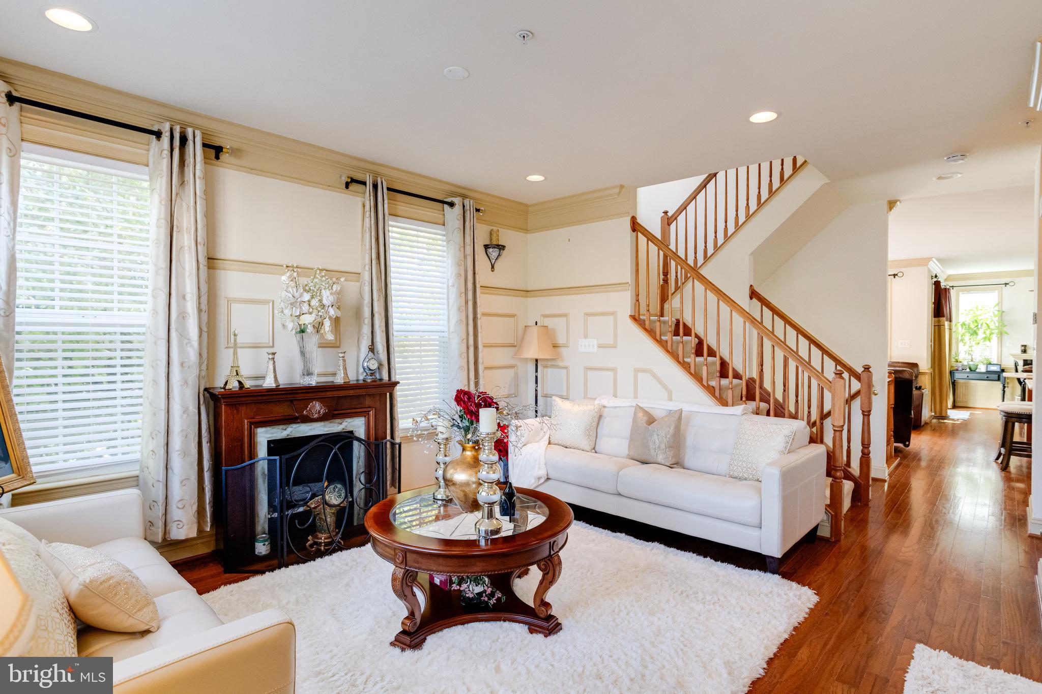 9101 MARLOVE OAKS LANE