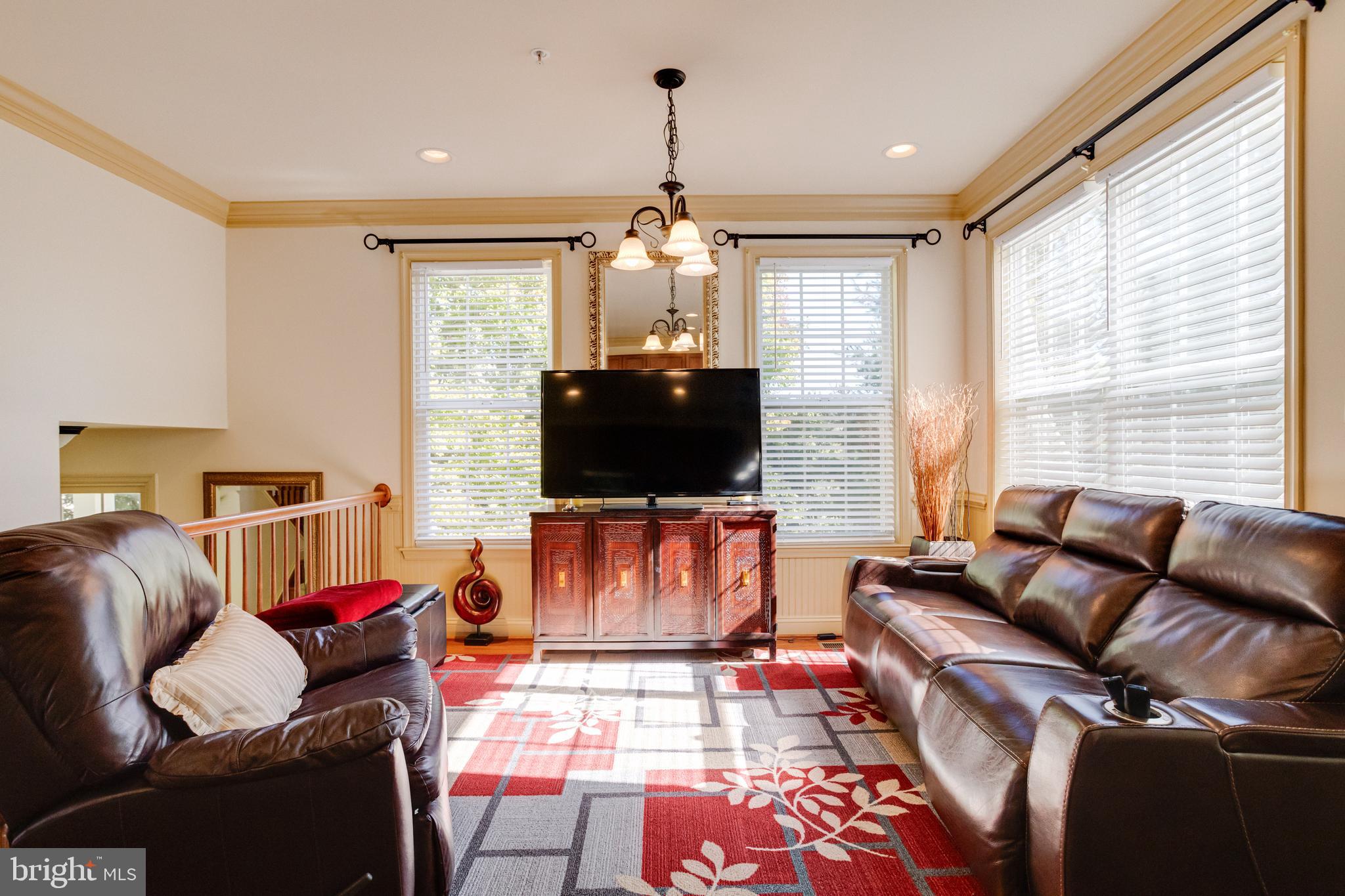 9101 MARLOVE OAKS LANE
