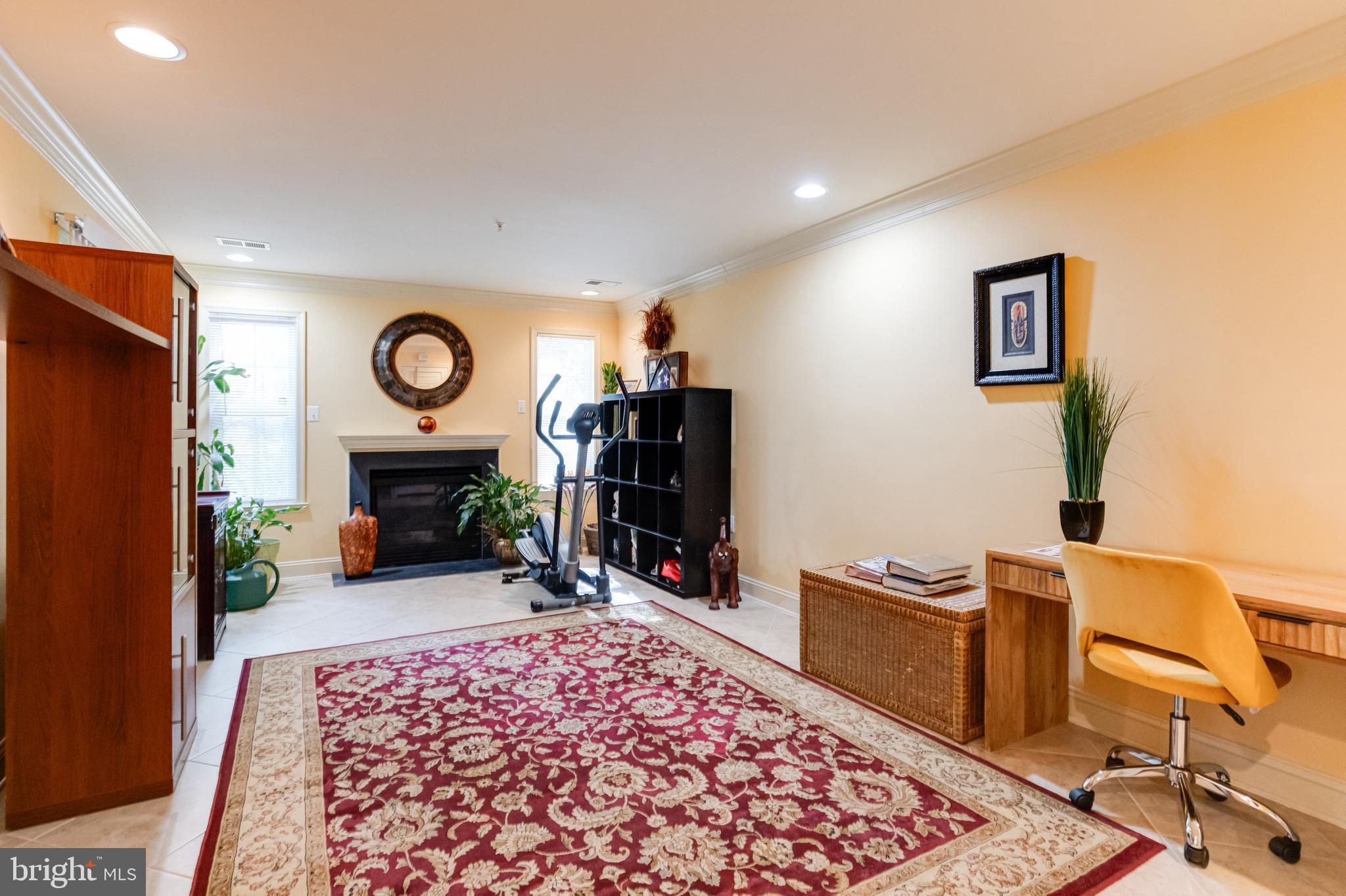 9101 MARLOVE OAKS LANE