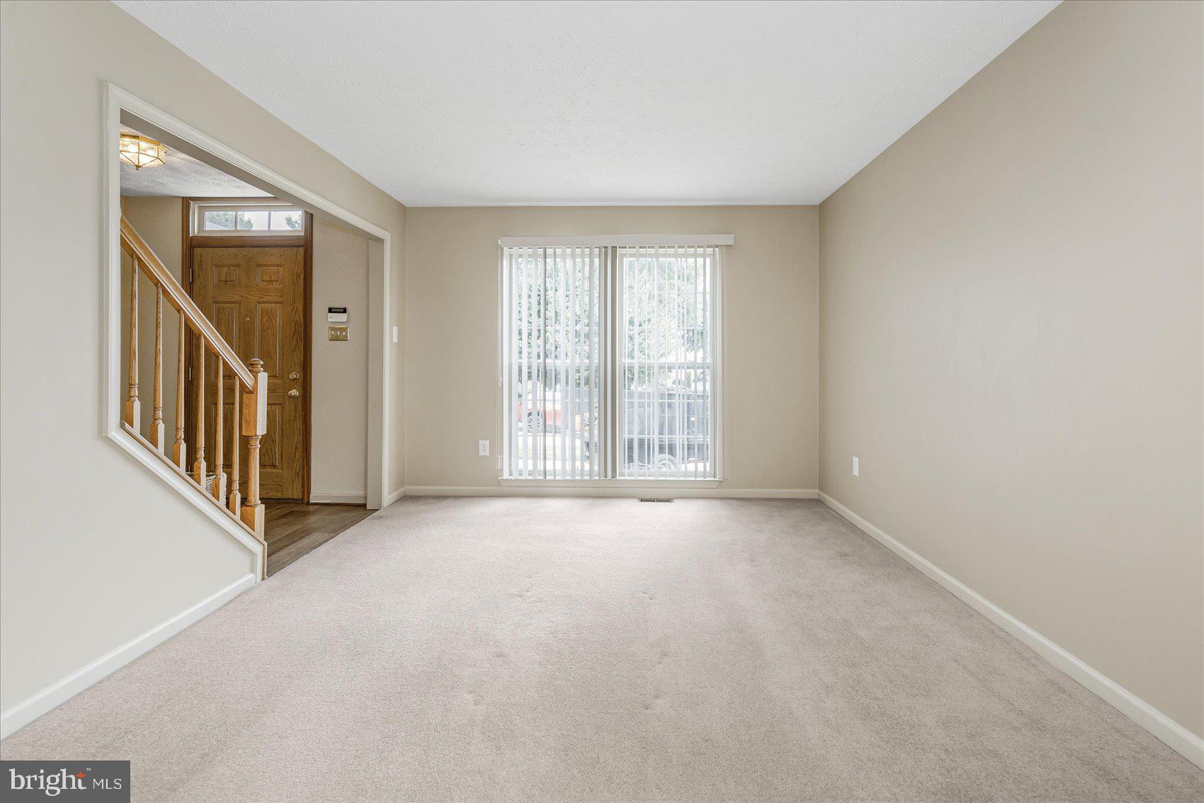 48 SADDLESTONE COURT