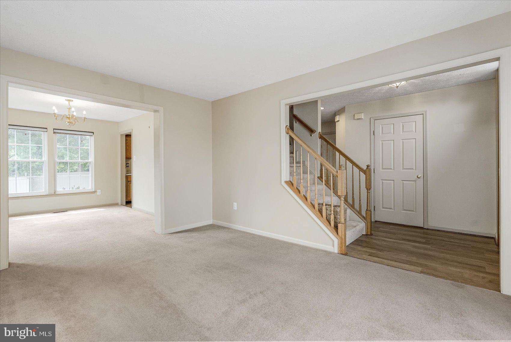 48 SADDLESTONE COURT