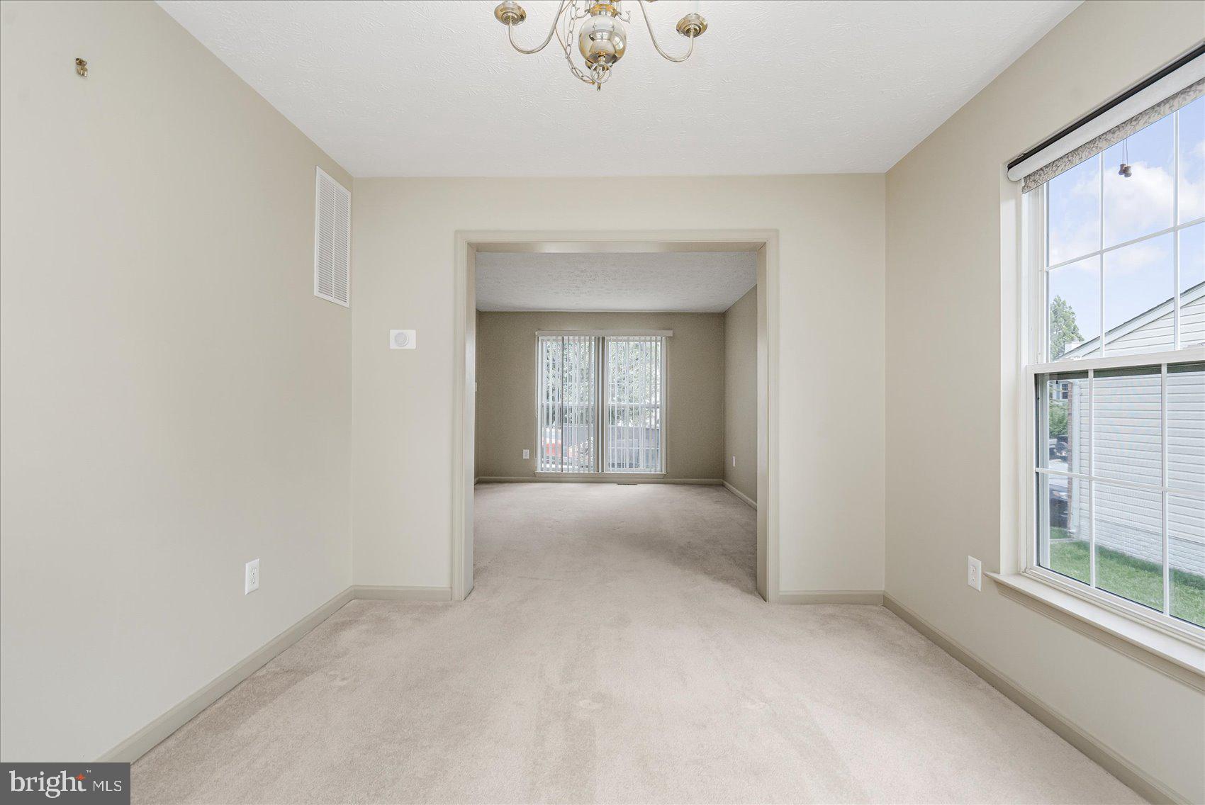 48 SADDLESTONE COURT