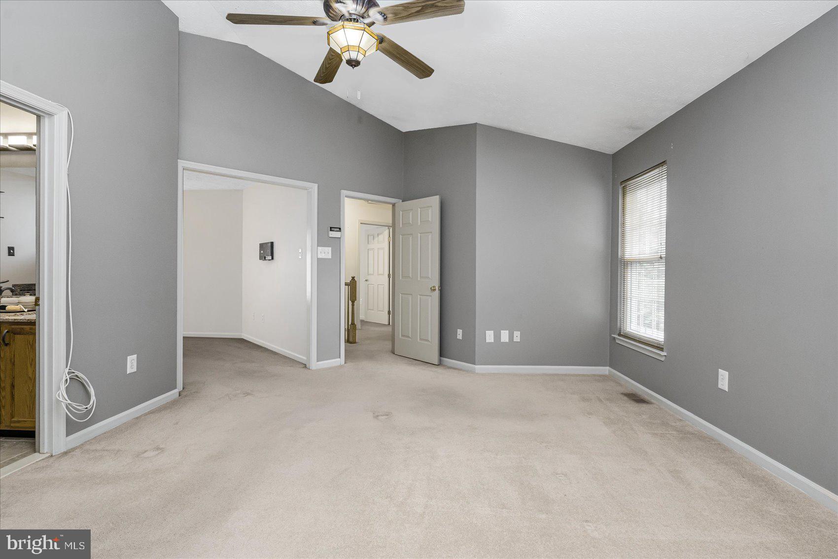 48 SADDLESTONE COURT