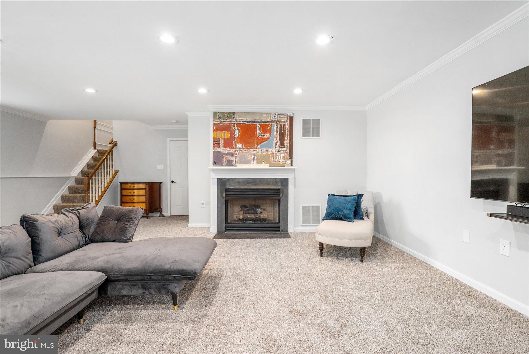 4 PENNYBOROUGH COURT 28