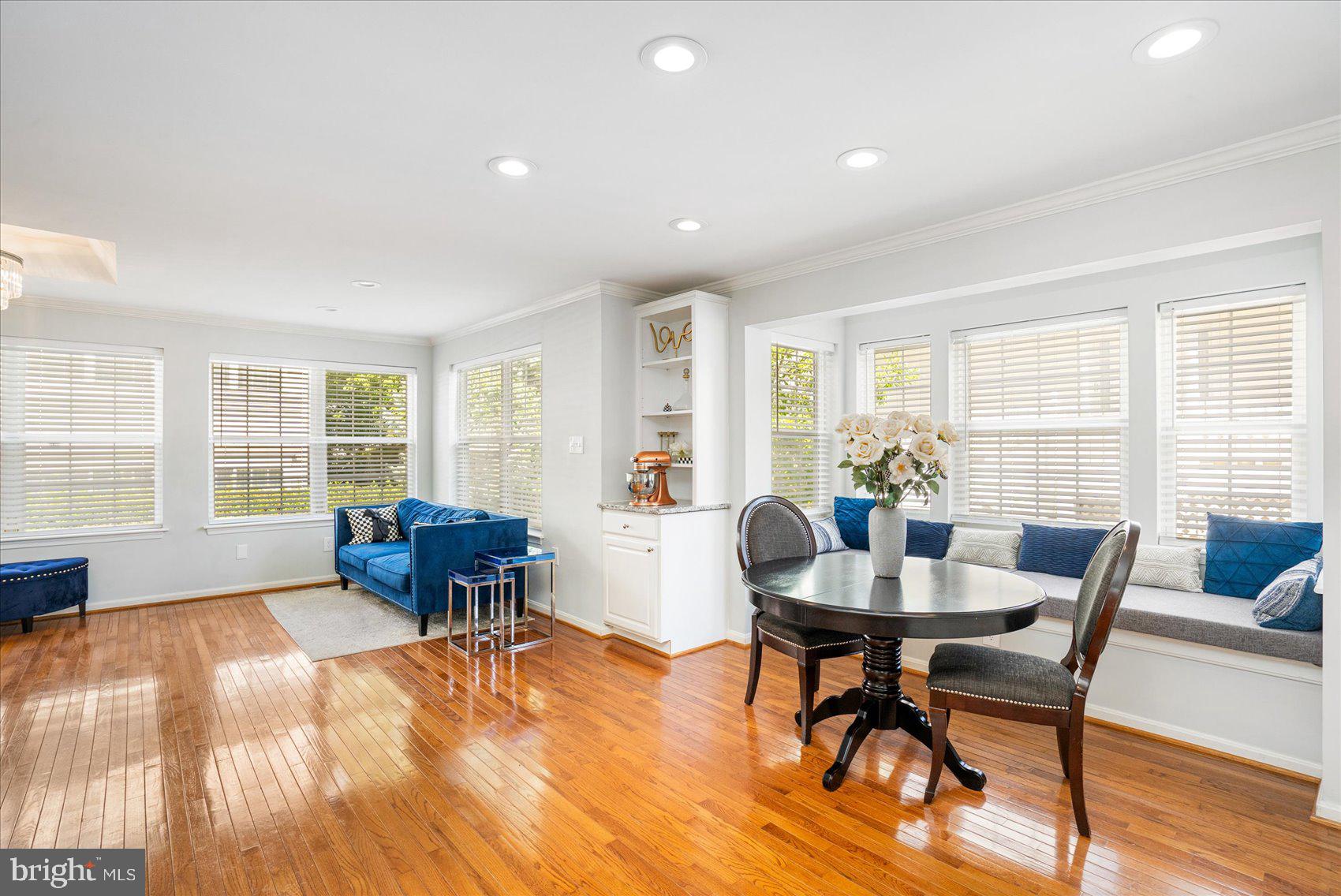 4 PENNYBOROUGH COURT 28