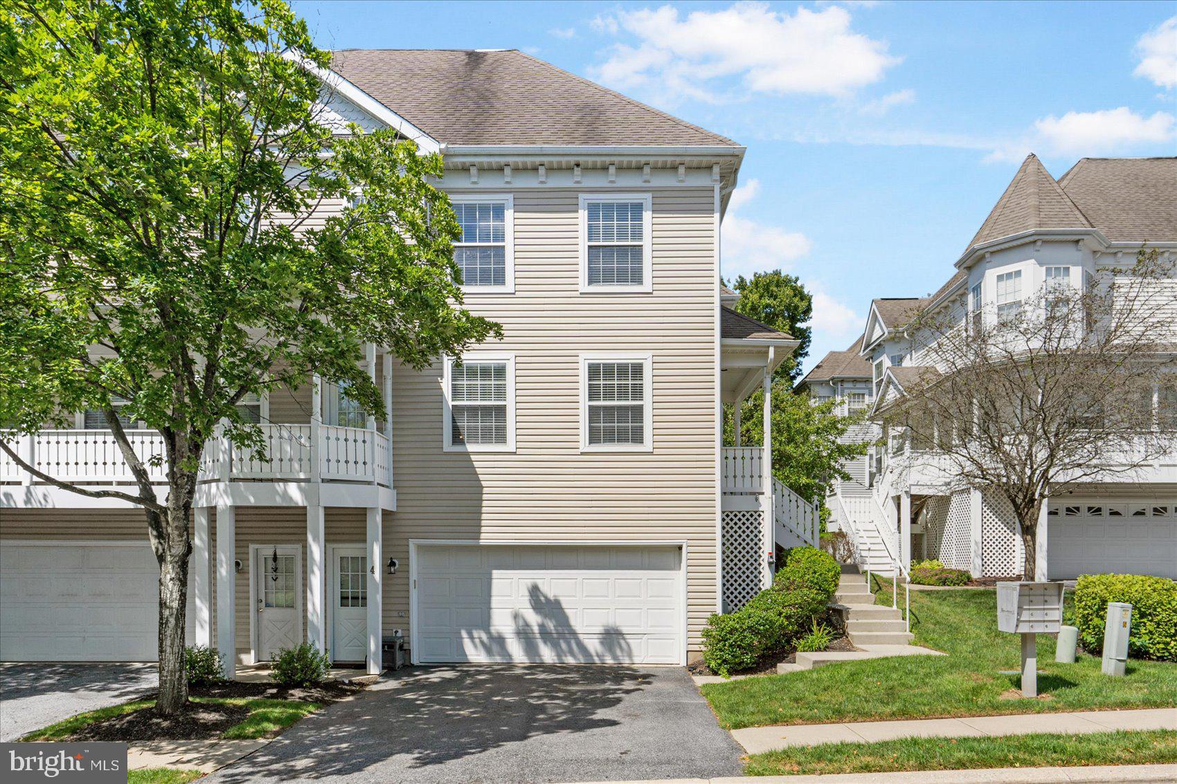 4 PENNYBOROUGH COURT 28