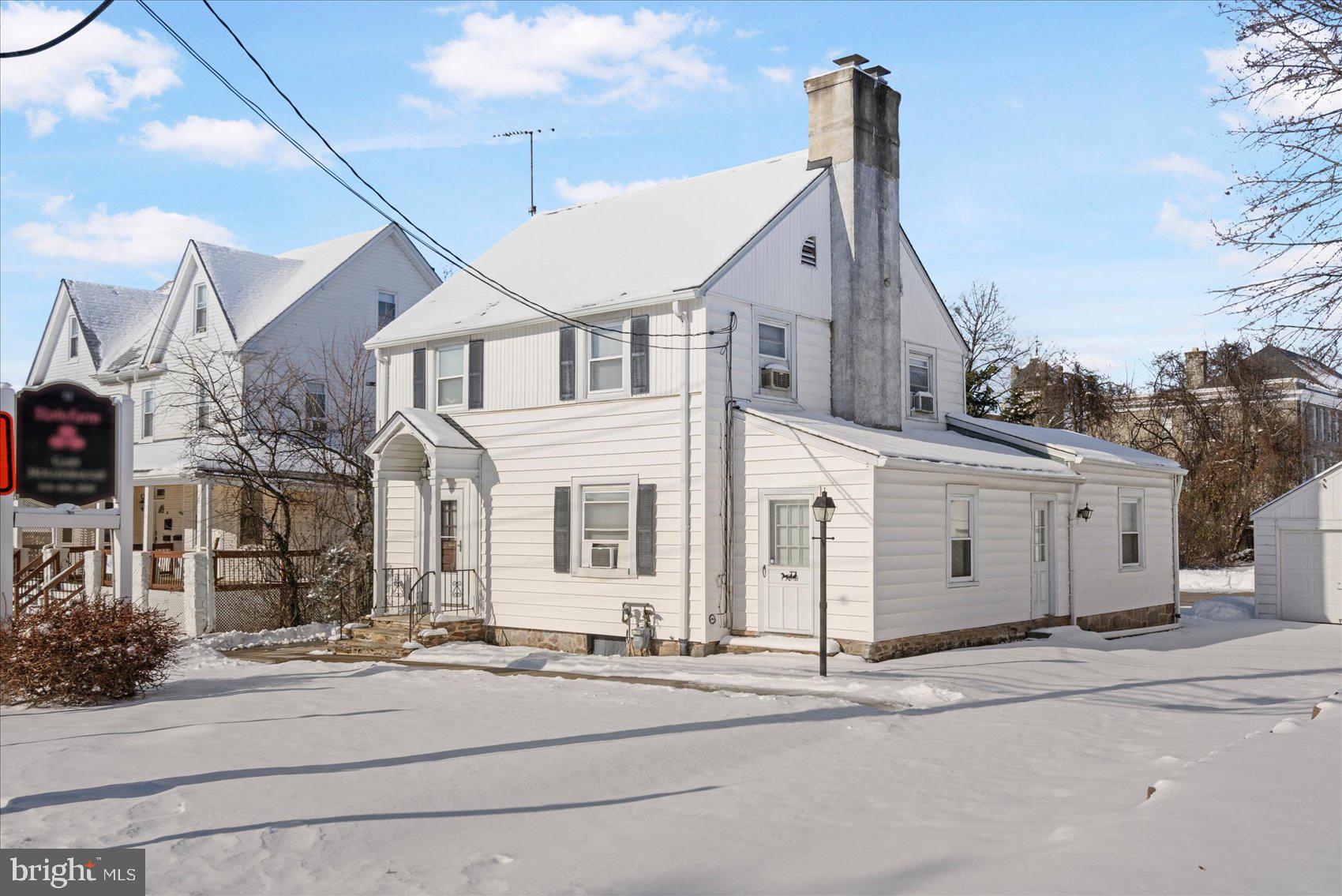 12 SUDBROOK LANE