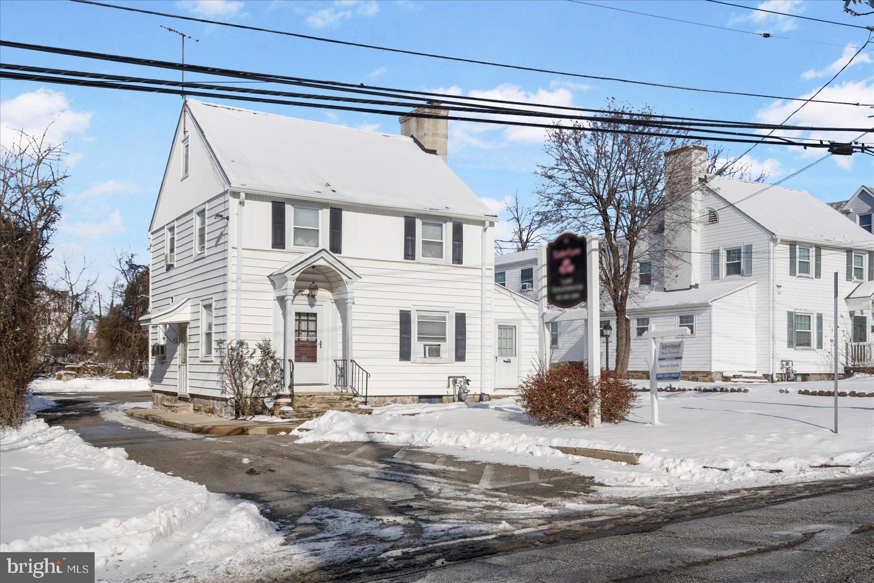 12 SUDBROOK LANE