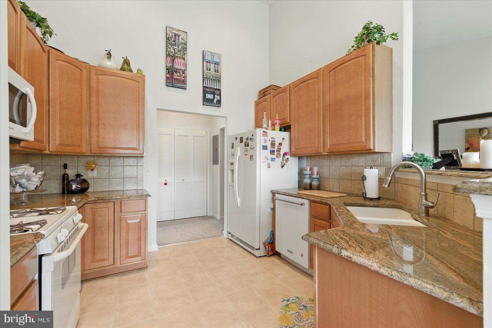 9485 ASHLYN CIRCLE 9485